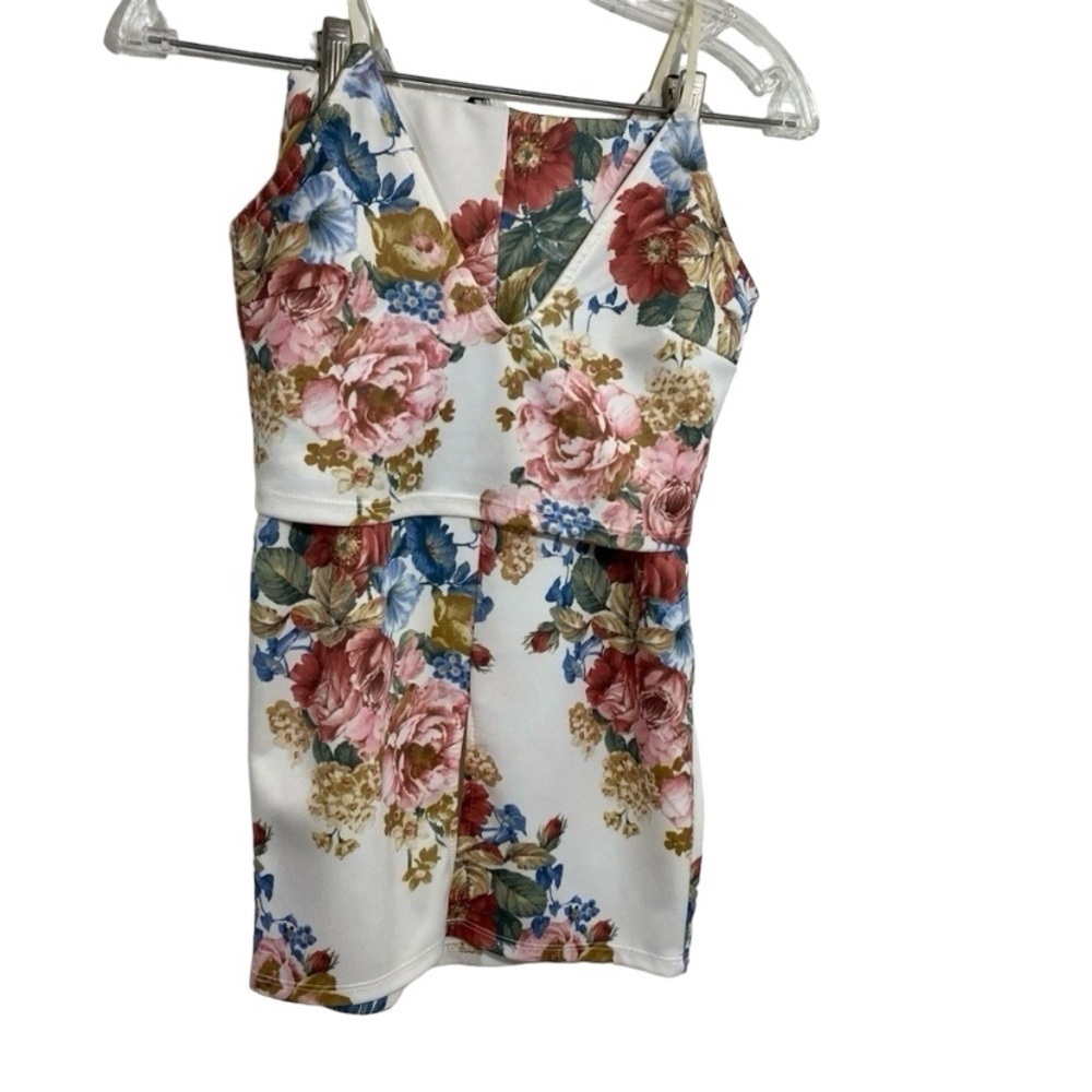 Blanc  2 PC Floral Skirt & Top Set. Multi. Sz S.